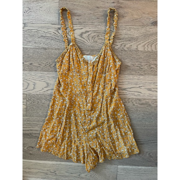 Urban Outfitters Yellow Floral Romper - Picture 3 of 8